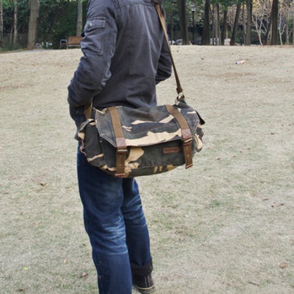Waterproof Wash Camouflage Canvas Large Capacity Travel Bag Military Bag Crossbody Bag